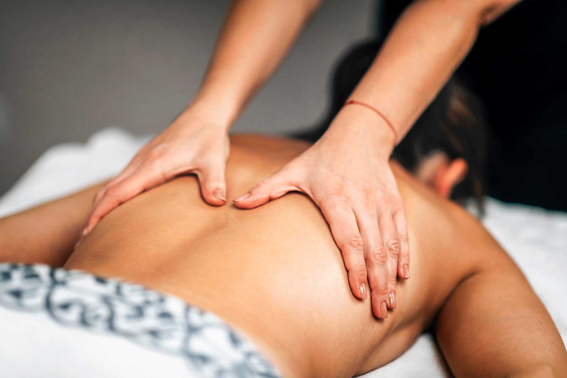 Massaggio lomi-lomi - trattamenti centro SPA Venere